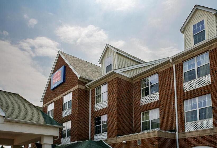 בית מלון כפרי Blisspoint Inn & Suites Marion
