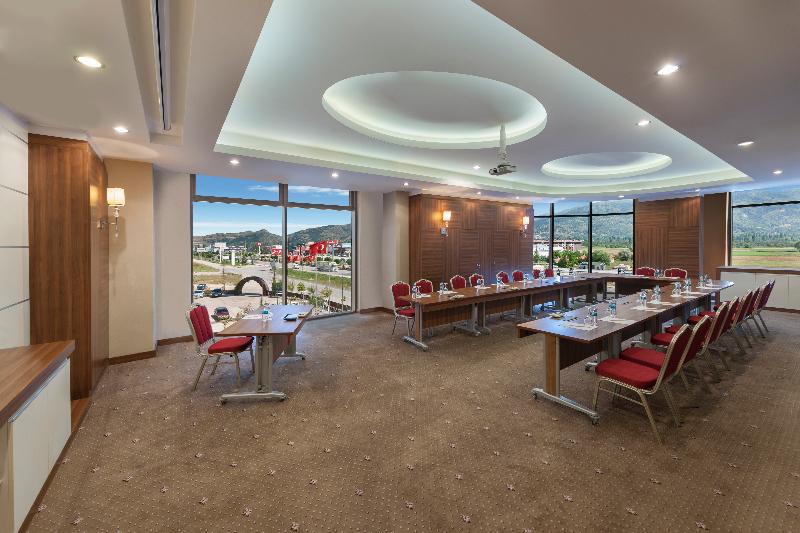 فندق Ng Afyon Wellness & Convention