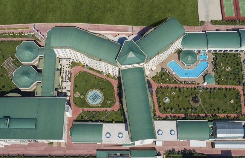فندق Ng Afyon Wellness & Convention