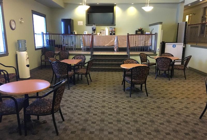 هتل Nova Inn Inuvik