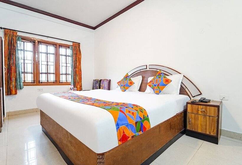 ホテル Orchid Inn