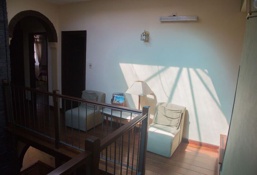 هتل Posada Rivera