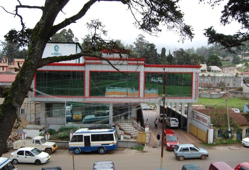 ホテル Sarkarpalace