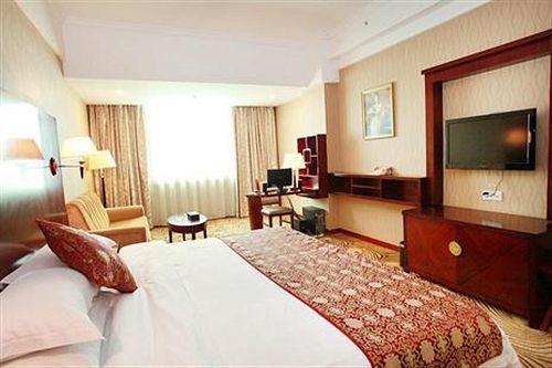 Universal International Hotel - Nanning