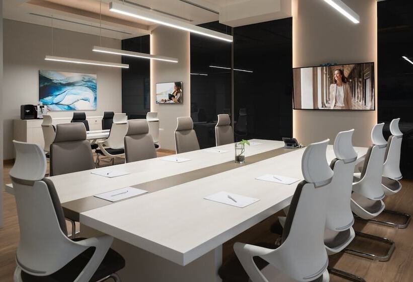 Citadines Al Ghubrah Muscat