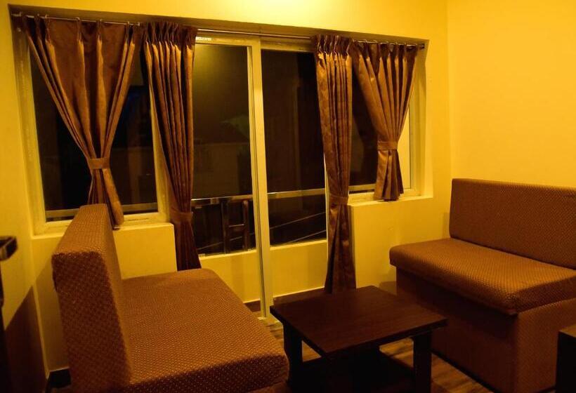 هتل R Inn Yercaud