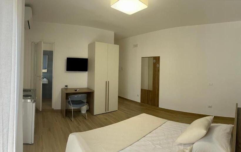 تختخواب و صبحانه Oltremare Rooms Agropoli