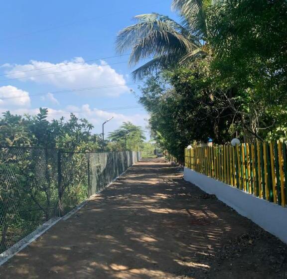 فندق Raghunandan Resort