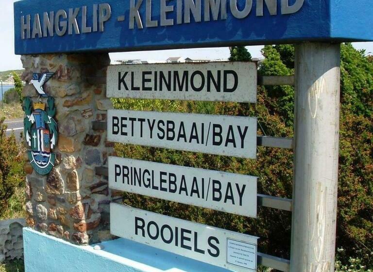 Пансион Moments Guesthouse, Kleinmond