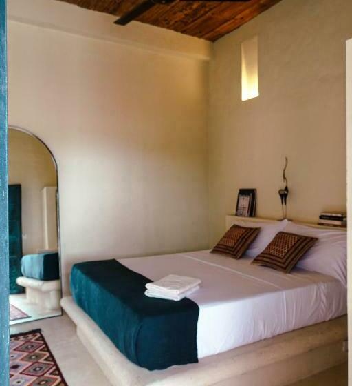 تختخواب و صبحانه Casa De Amigos Hotel Boutique