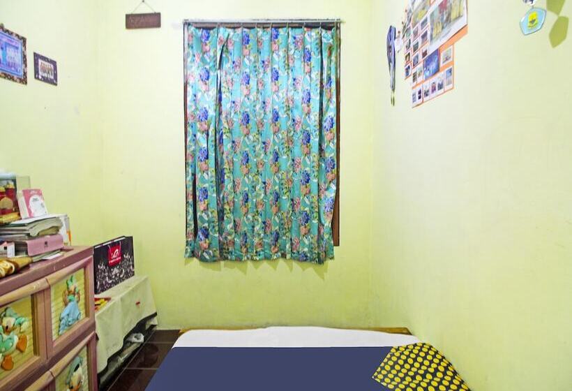 هتل Oyo Homes 91149 Desa Wisata Nangelasari