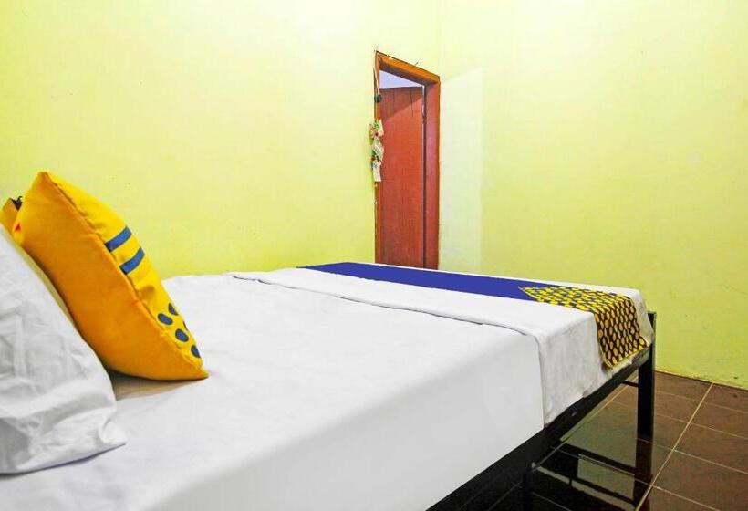 هتل Oyo Homes 91149 Desa Wisata Nangelasari