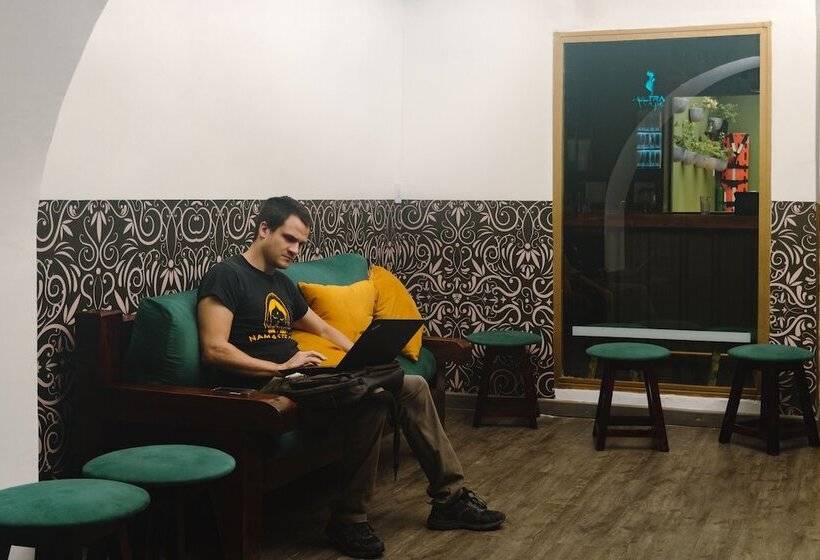 ペンション Hostal Seven Nights Cartagena