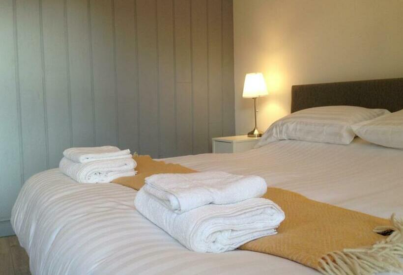 펜션 Madtom Seafood Cafe Bar & Guest Rooms