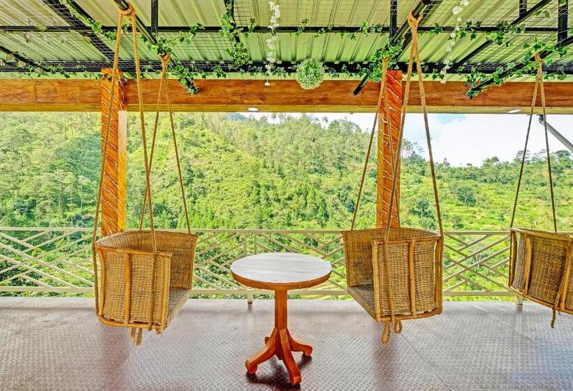 ホテル Spot On 91095 Desa Wisata Conto