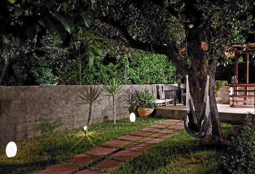 پانسیون Parco Esmeralda   Family Residence E Breakfast