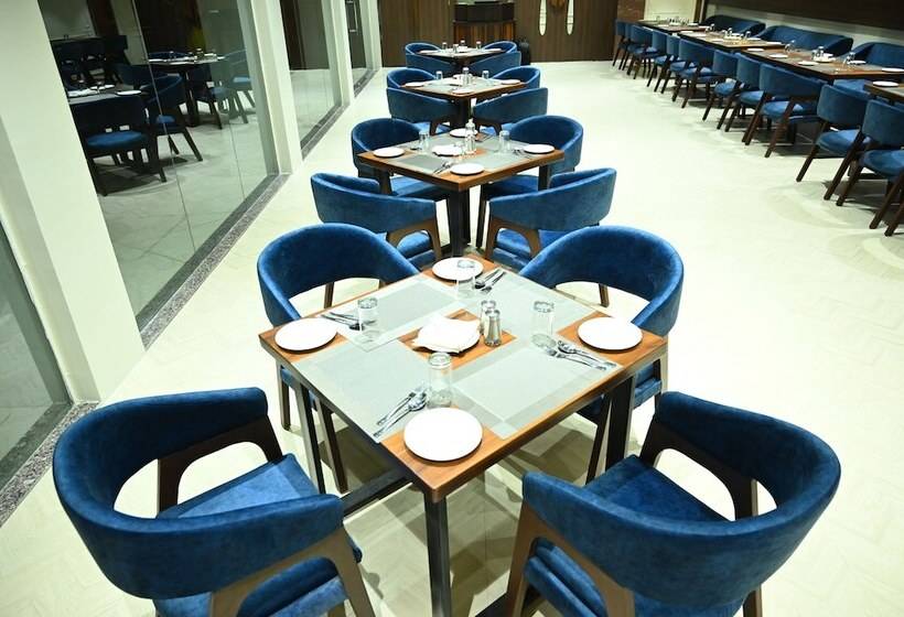 酒店 Makhan Vihar