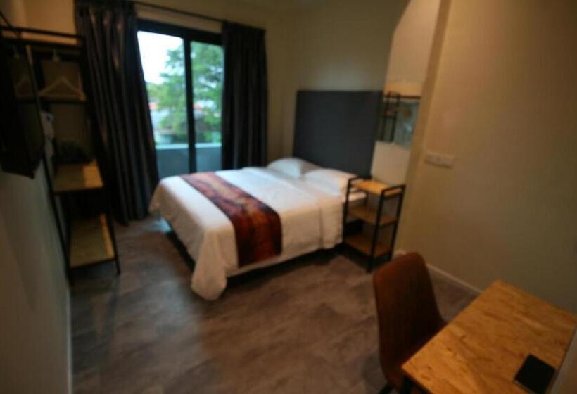 هتل Pangkor Pop Ash