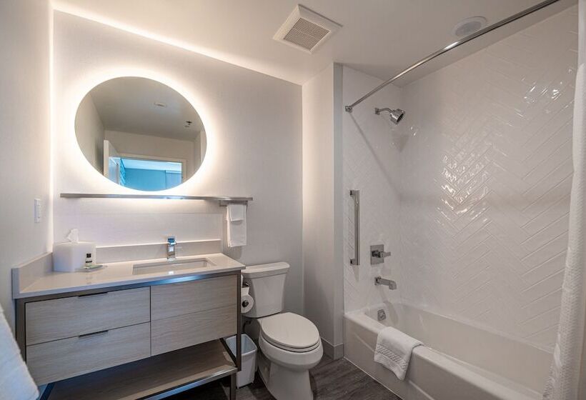 هتل Towneplace Suites By Marriott Las Vegas North I15