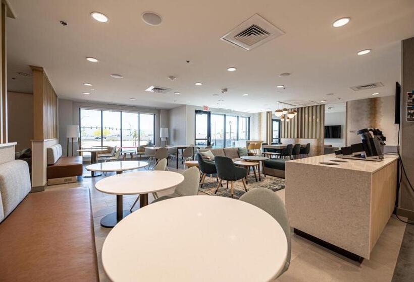 هتل Towneplace Suites By Marriott Las Vegas North I15