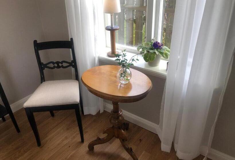 هاستل ångbåten   New Buildt Double Rooms In The Center Of Gränna With Separate Entrance