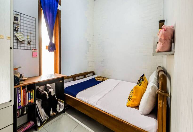 هتل Spot On 91067 Desa Wisata Santanamekar