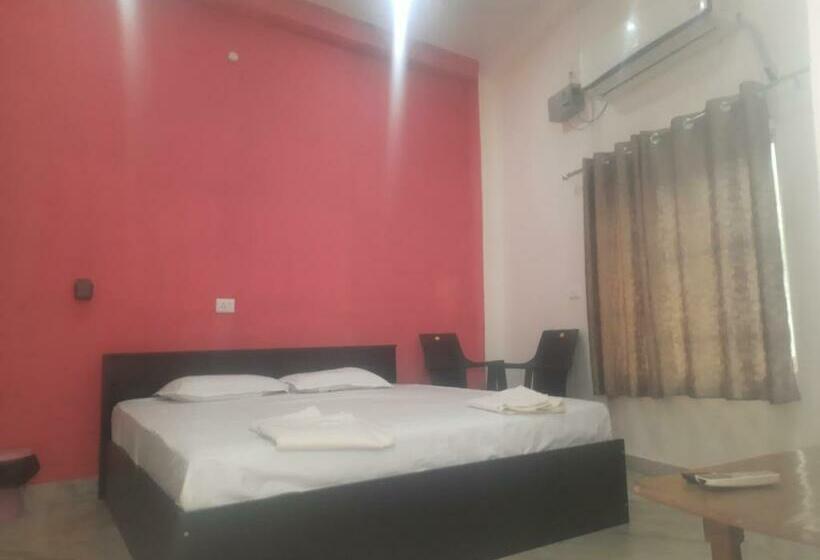 膳宿费 Sky Inn Paying Guest House