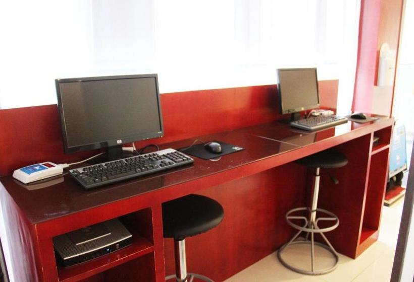 בית מלון כפרי Hanting Express Shenyang West Tower Branch