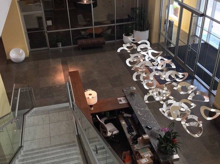 בית מלון כפרי Concord By Executive Apartments