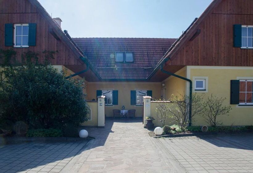 בית מלון כפרי Herberts Stubn