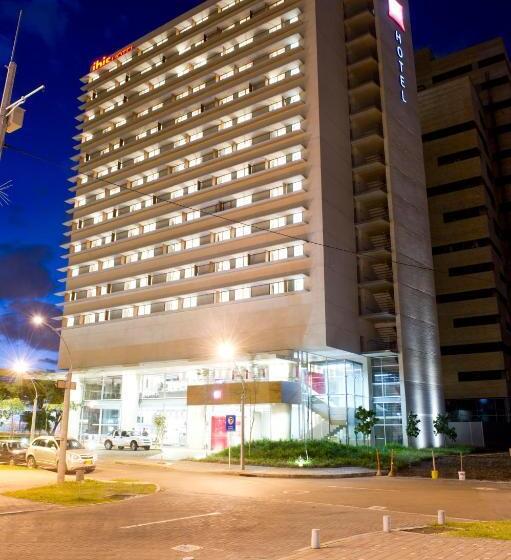 هتل Ibis Medellin