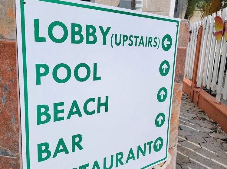 בית מלון כפרי Island Magic Beach Resort