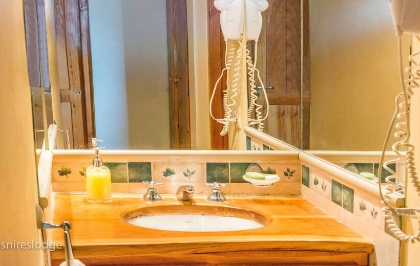 هتل Los ñires Lodge