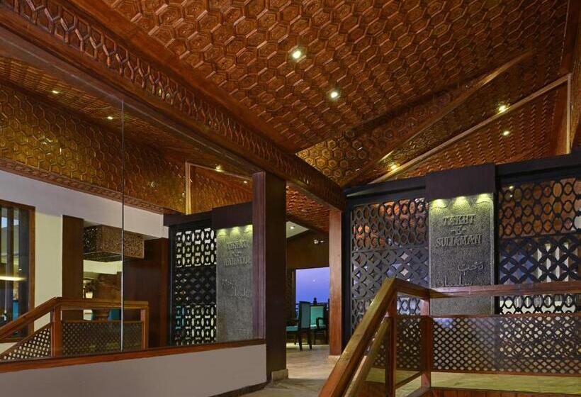 בית מלון כפרי Golden Tulip Srinagar