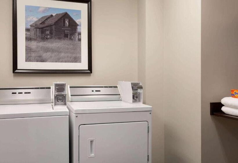 Microtel Inn & Suites By Wyndham Estevan