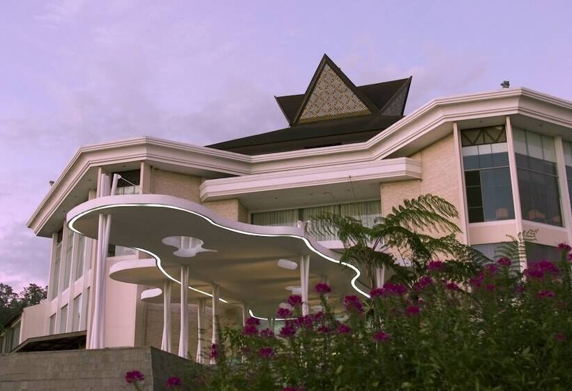 Mikie Holiday Resort &