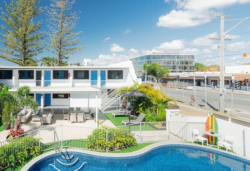 Montego Mermaid Beach Motel