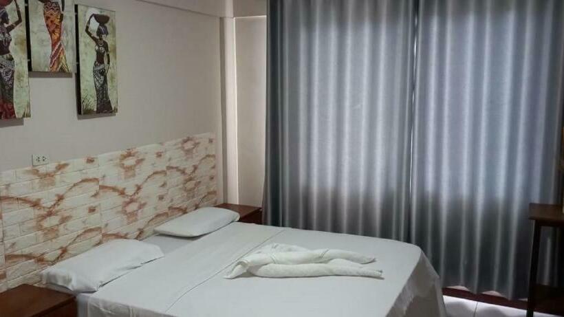 هتل Hostal Ibiza