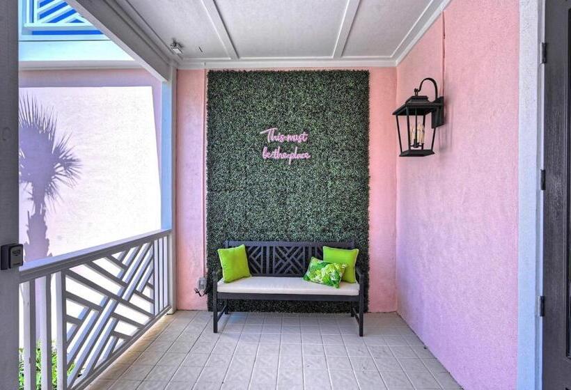 The Oleander Hotel Room 7