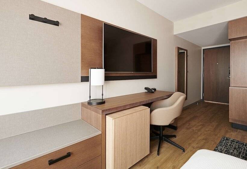 هتل Hyatt Place Asheville Airport