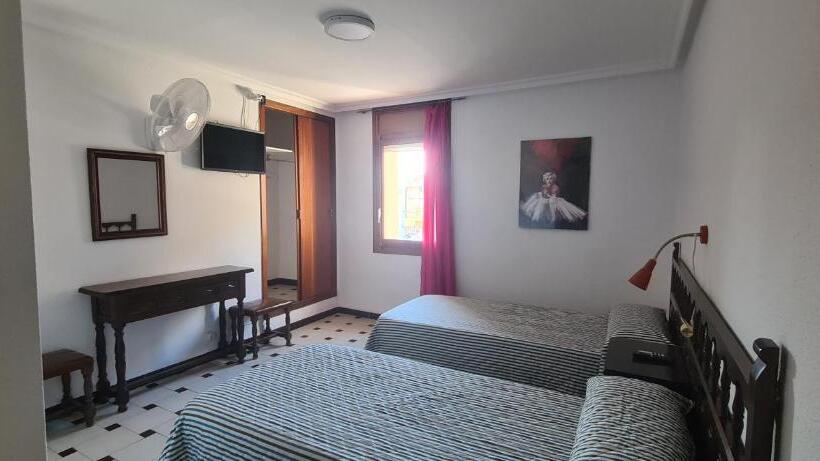 פנסיון Hostal El Molino