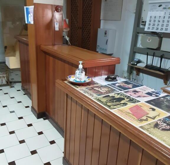 פנסיון Hostal El Molino