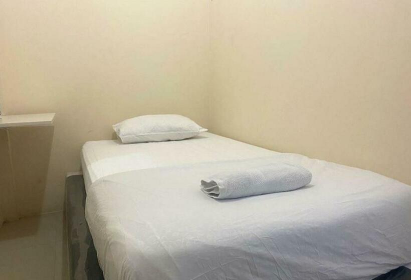 Отель Ck Homestay Syariah Near Lippo Plaza Jambi Mitra Reddoorz