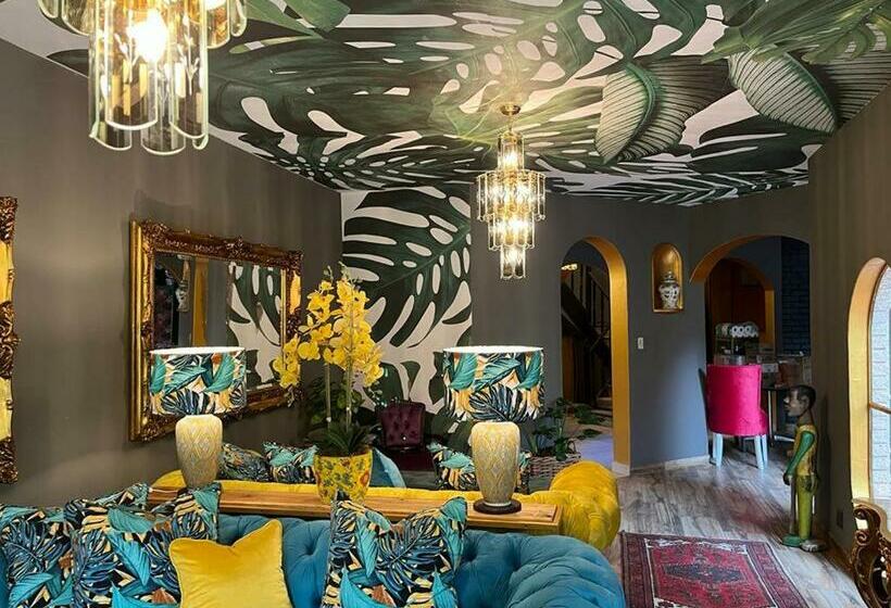 پانسیون Grafiti Boutique