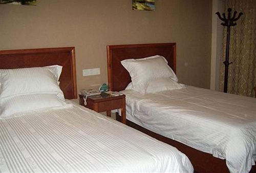 هتل Greentree Inn