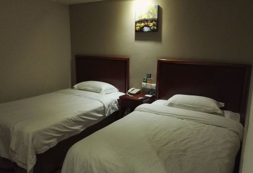 Отель Greentree Inn Wuhan Wuchang Railway Station Business