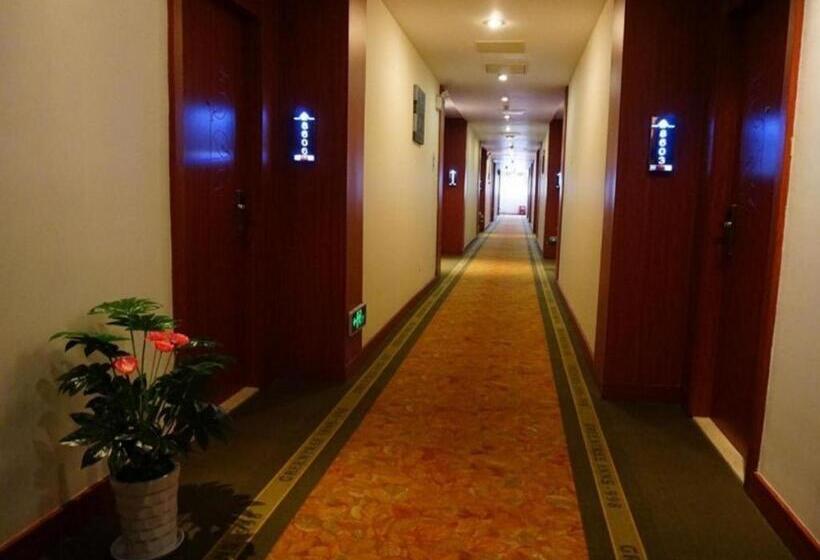 هتل Greentree Inn Yancheng Station