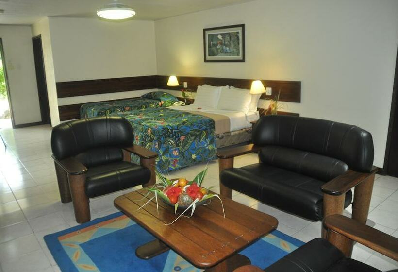 هتل Kalibobo Village