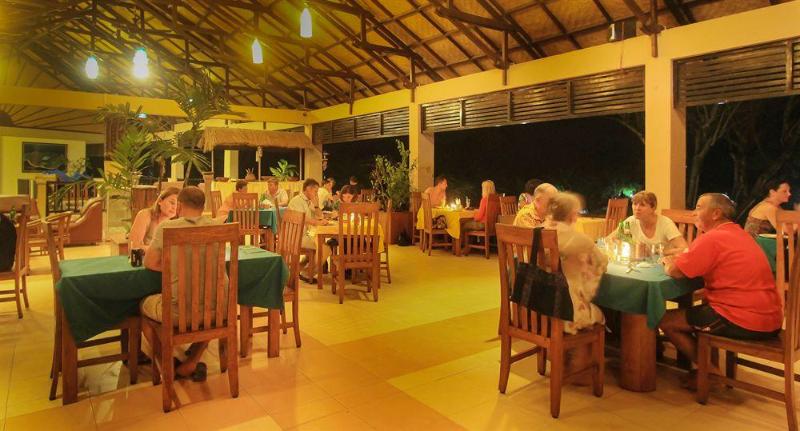 هتل Puri Sari Beach