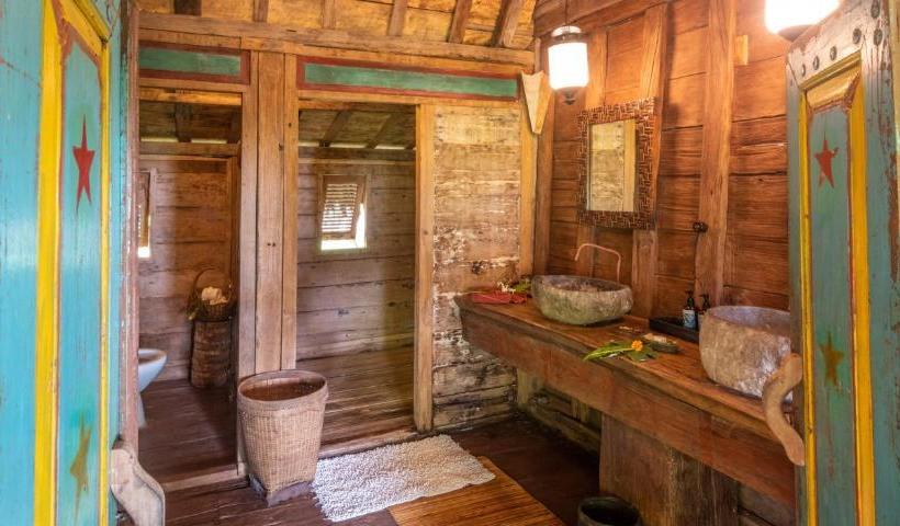 هتل Ratua Private Island Resort